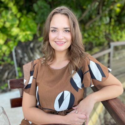 Profile Picture of Lucy Pope Gerhardt (@LucyPopeG) on Twitter