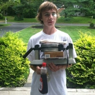 Profile Picture of Andrew Knowlton (@classicknowlty) on Twitter