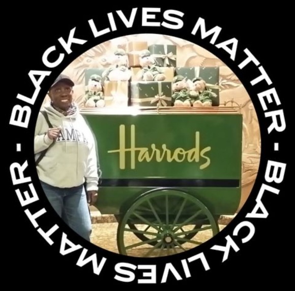 Profile Picture of Maria Tuitt (@metnels) on Poshmark