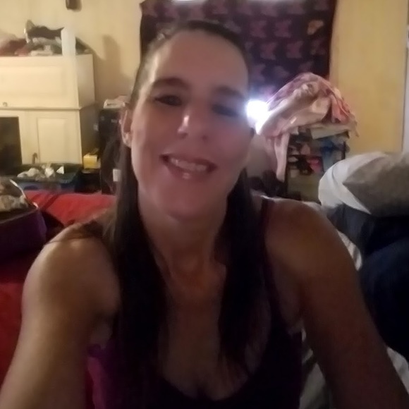 Stacey Dufrene - Poshmark Profile Picture of Stacey Dufrene (@nolagal72) on Poshmark