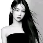 Profile Picture of Cassan Dra (@Cassan-Dra) on Facebook