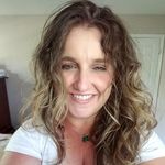Profile Picture of Jessica Robinson (@afarmgirlskitchen) on Instagram