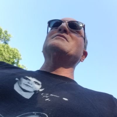 Profile Picture of Stan Hines (@StanManHines) on Twitter