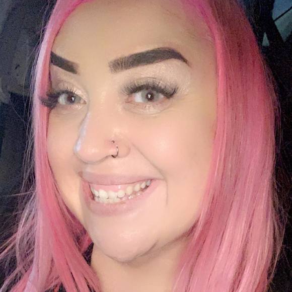 Jessenia Escamilla - Poshmark Profile Picture of Jessenia Escamilla (@jessenialisa) on Poshmark