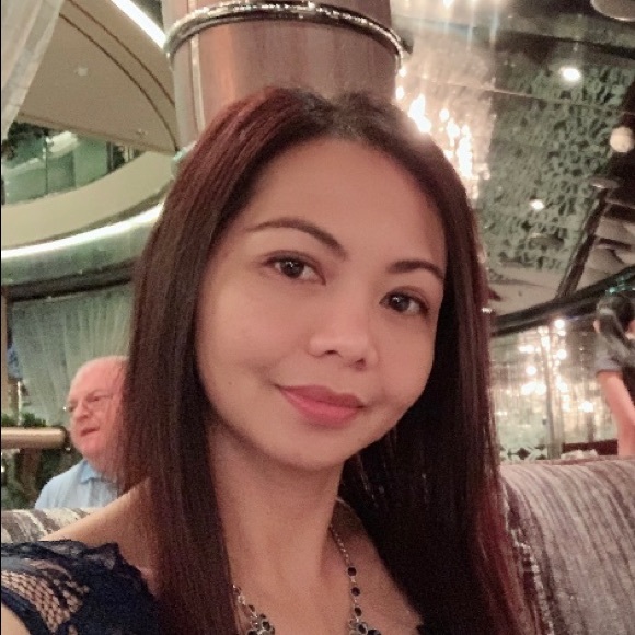 Profile Picture of Cecilia Espela (@cecille_espela) on Poshmark