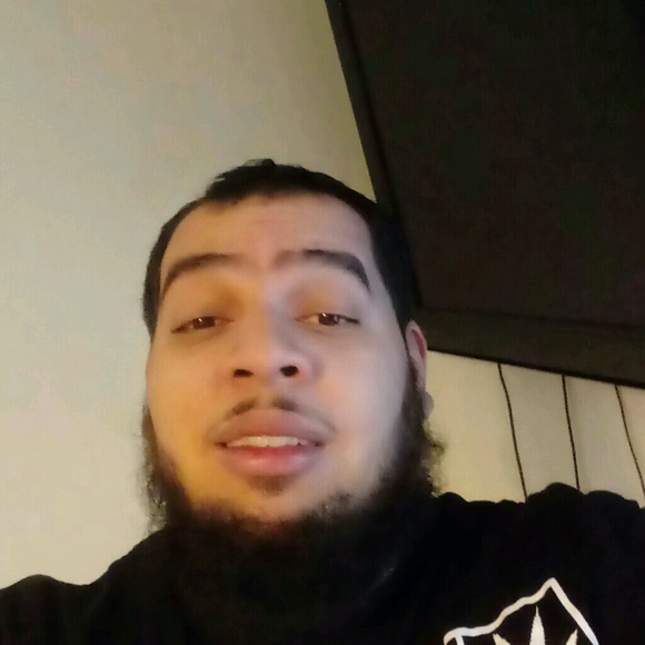 Profile Picture of Richard Morgan (@rickjames89) on Poshmark