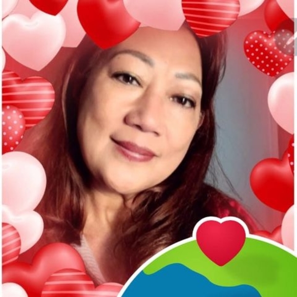 Profile Picture of Beth Averilla (@bethave2001) on Poshmark