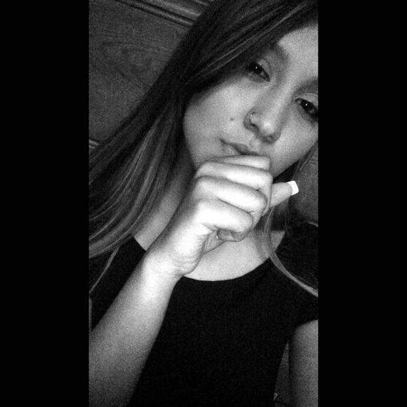 Ishani Elphick - Poshmark Profile Picture of Ishani Elphick (@ishani42) on Poshmark