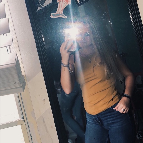 Profile Picture of Alaina Langemeier (@alainagraceee) on Poshmark
