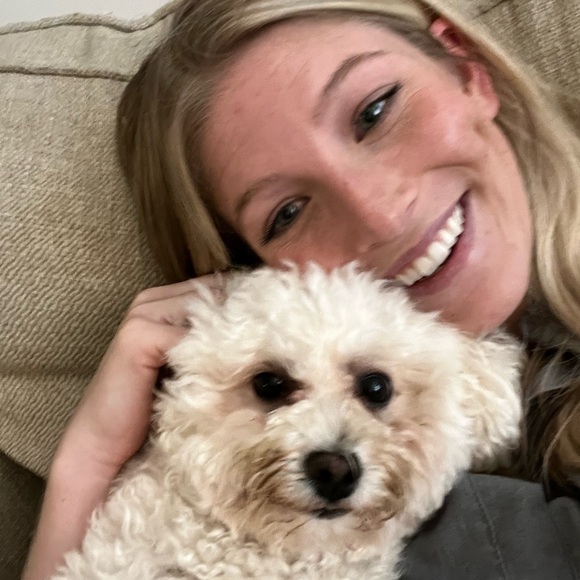 Profile Picture of Karley Sellers (@karleysellers) on Poshmark