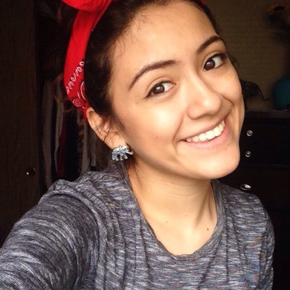 Profile Picture of Lupe Rivera (@luri24) on Poshmark