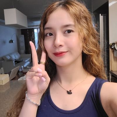 Profile Picture of Joy Lim (@joylim27) on Twitter