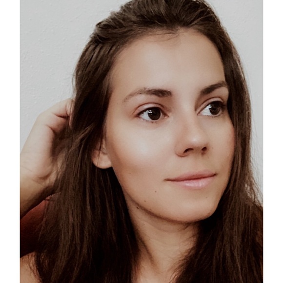 Profile Picture of Dianna Adams (@diannaadamsv) on Poshmark