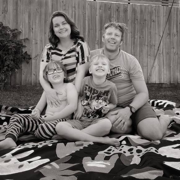 Profile Picture of Leah Mcfarland (@shirpy83) on Poshmark