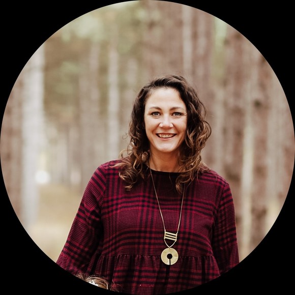 Profile Picture of Anna Bregier (@abregier) on Poshmark