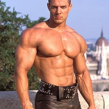 Profile Picture of Azize Bouchout (@Azize_Bouchouit) on Twitter