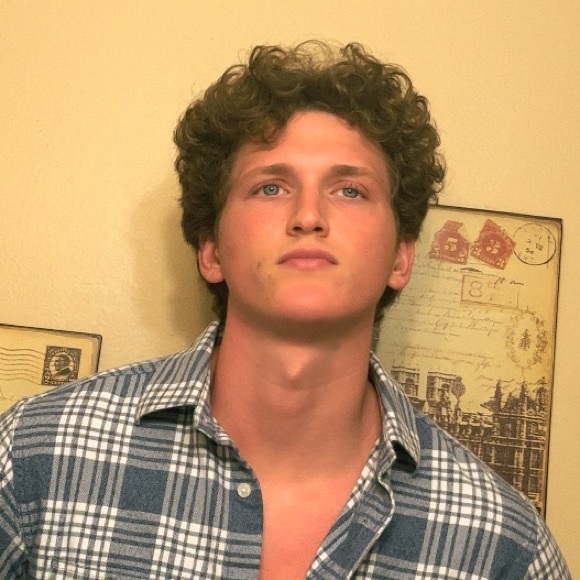 Profile Picture of Brendan Murphy (@brendanmurphy) on Poshmark