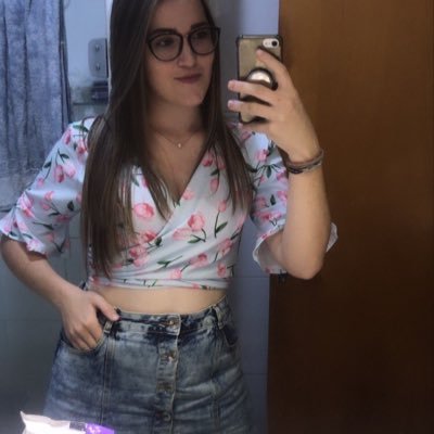Profile Picture of Aninha 🇲🇨 (@steffens_paula) on Twitter