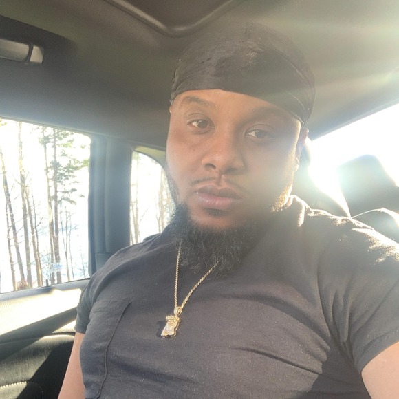 Profile Picture of Jermain'tottmoney'totten Jermain'tottmoney'totten (@jermaintotten) on Poshmark