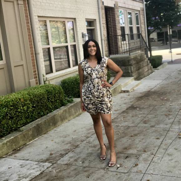 Profile Picture of Autumn Mitchell (@amitche11) on Poshmark