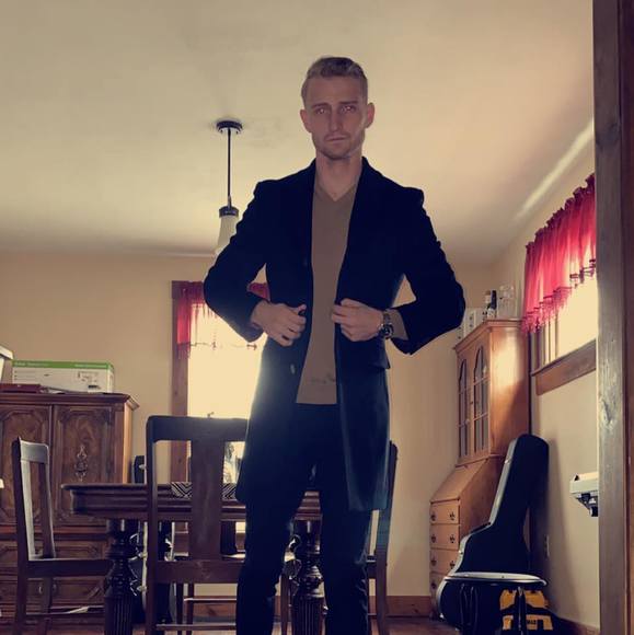 Profile Picture of Chase Erickson (@chaseerickson90) on Poshmark