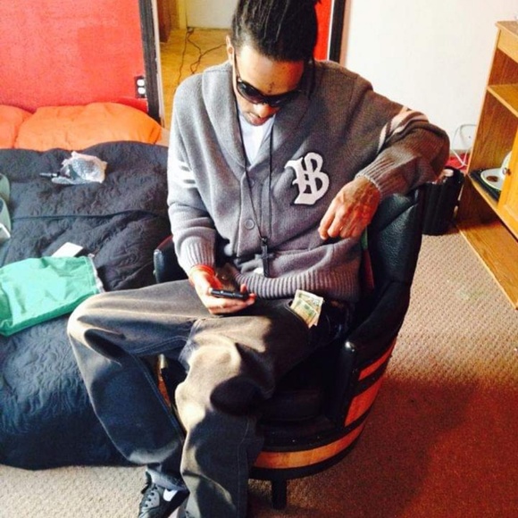 Profile Picture of Jemel Knox (@jemelknox9) on Poshmark