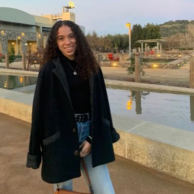 Profile Picture of Chapina  🪴 (@cuteandcommie) on Twitter