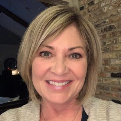 Profile Picture of Julie Kenney (@juliekenney1) on Twitter