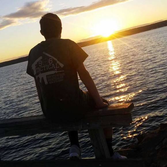 Profile Picture of Dominic Thompson (@domthompson21) on Poshmark