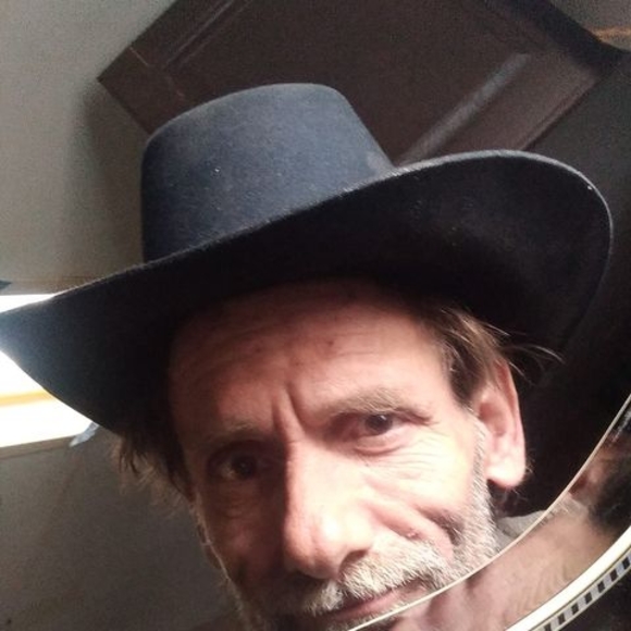 Profile Picture of James Dytri (@jamesdytri) on Poshmark