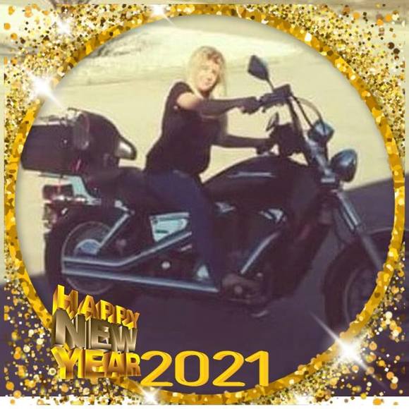 Tina Crumpton - Poshmark Profile Picture of Tina Crumpton (@tinacrumpton68) on Poshmark