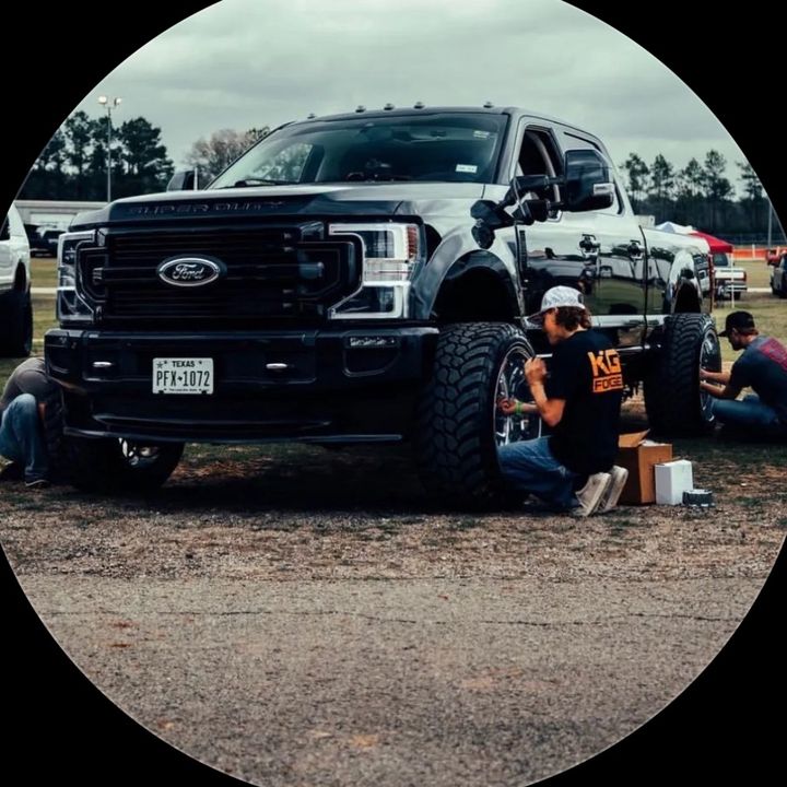 Profile Picture of guentherblake (@guentheblake) on Tiktok