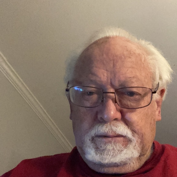 Profile Picture of Mike Goss (@mike_goss) on Poshmark