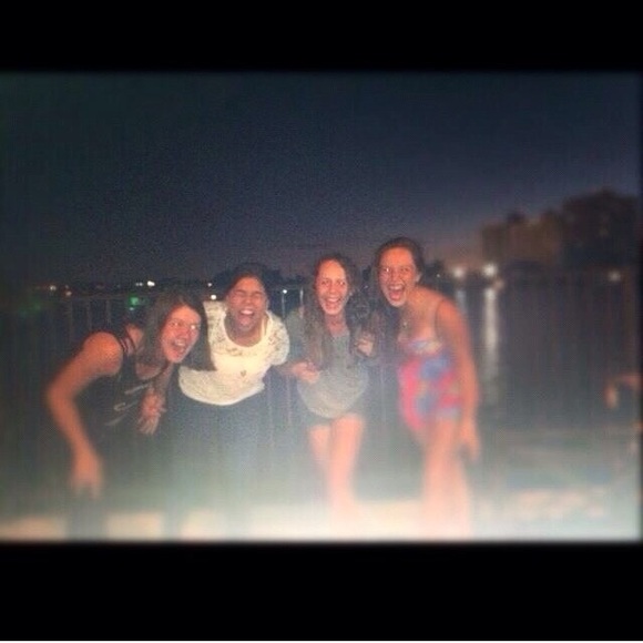 Profile Picture of Paulina Loredo (@paulinaloredo19) on Poshmark