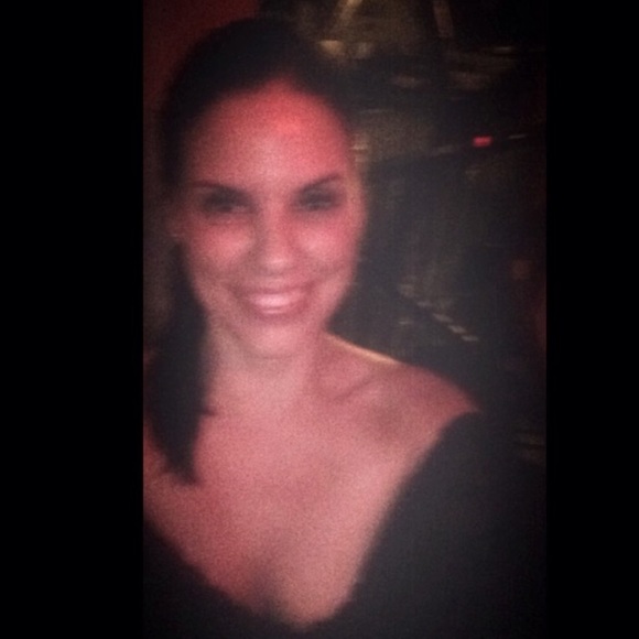 Profile Picture of Nancy Healy (@naina73) on Poshmark