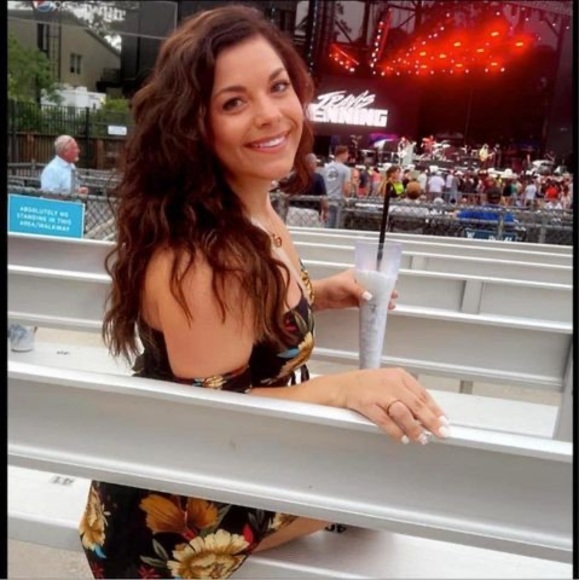 Profile Picture of Brooklyn noel Jordan (@blyn_noel) on Poshmark