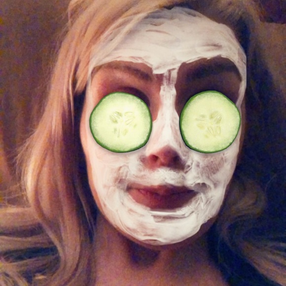 Profile Picture of Madelyn Walkush (@cwalk523) on Poshmark