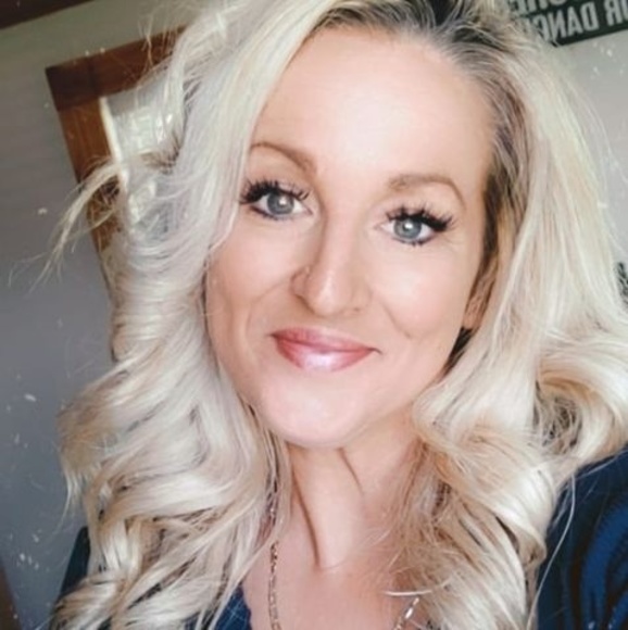 Profile Picture of Brittany Campbell (@brittanyc100) on Poshmark
