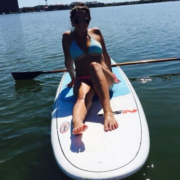 Profile Picture of Carmen Alessandra (@carmenac16) on Poshmark