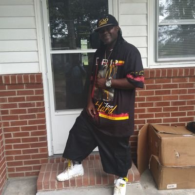 Profile Picture of Len Hall (@LenHall95559858) on Twitter