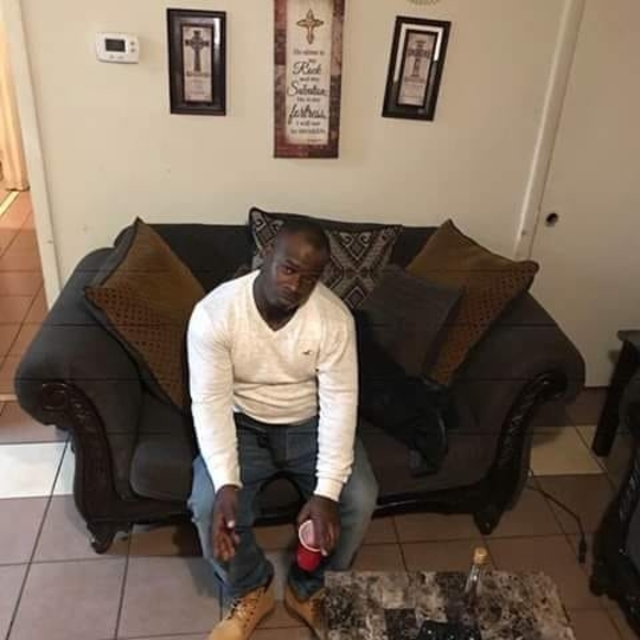 Dooley Gee - Poshmark Profile Picture of Dooley Gee (@dooleygee) on Poshmark