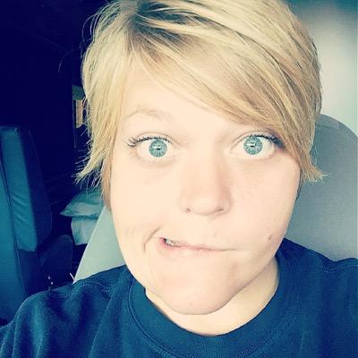 Profile Picture of Erin Conn (@ninnen29) on Twitter