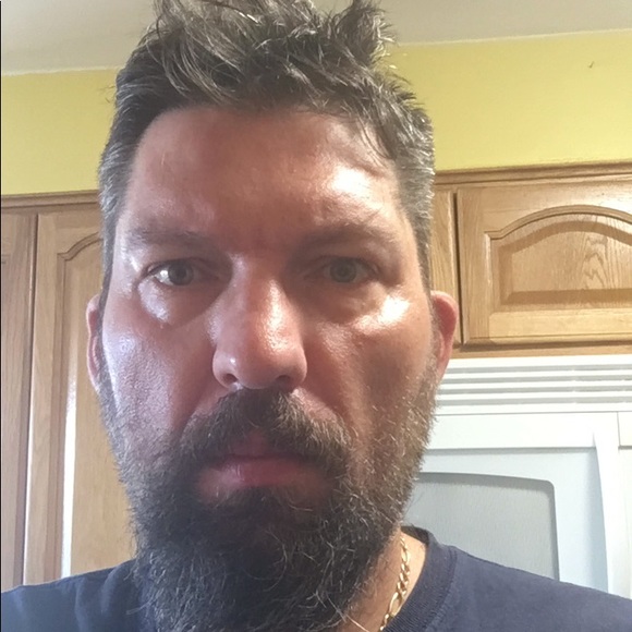 Profile Picture of Tom Polanski (@tommy410) on Poshmark