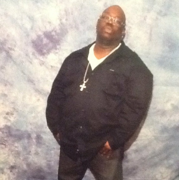 Profile Picture of Dante Pinnock (@dantep1040) on Poshmark