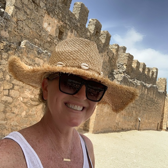 Profile Picture of Kelly Heimsath (@69sealyart) on Poshmark