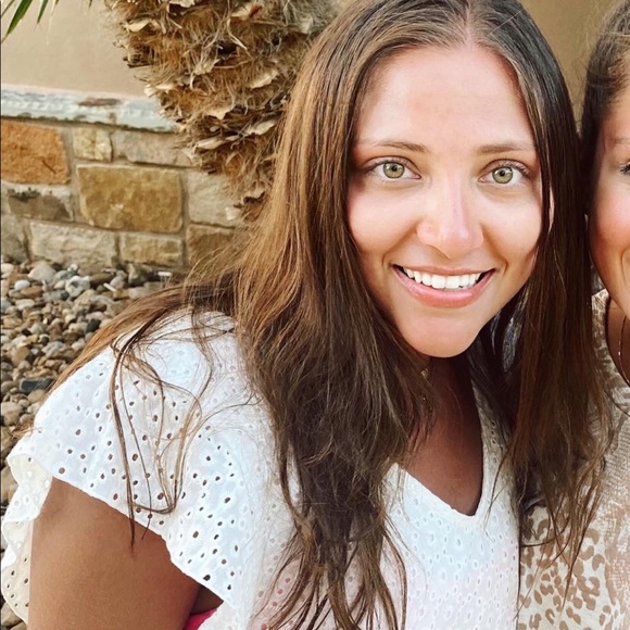 Profile Picture of Jayd Byars (@jaydiebay98) on Poshmark