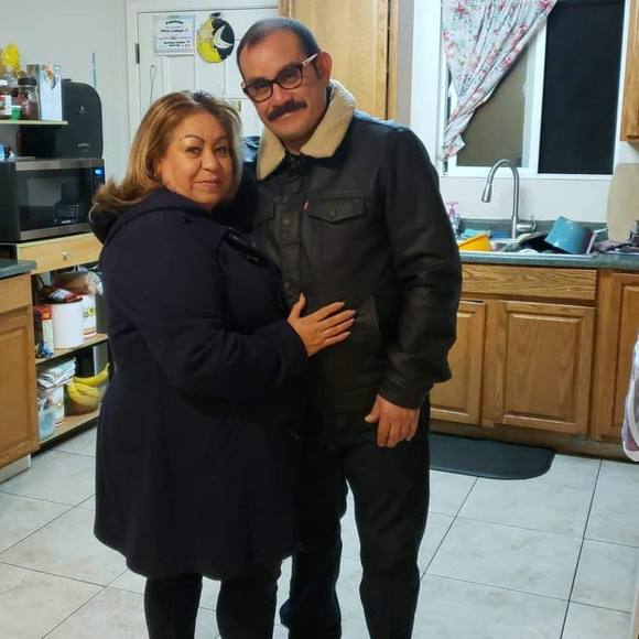 Profile Picture of Victor Cordova (@victor73c) on Poshmark