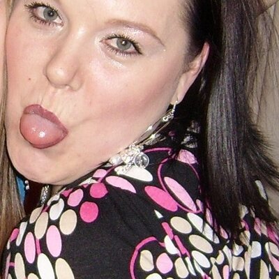Profile Picture of Emma-lynn Tibbs (@emmalynn81) on Twitter
