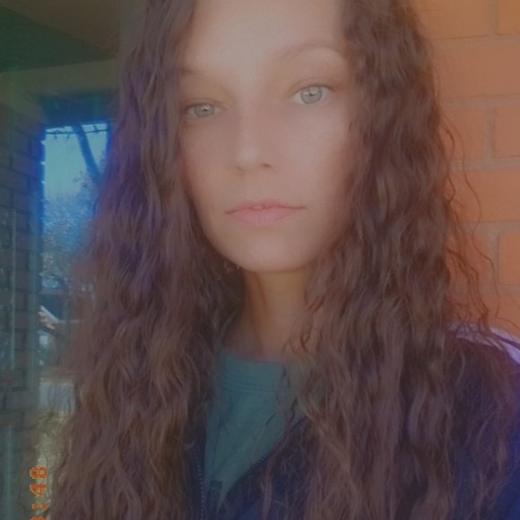 Profile Picture of Chasity Cortner (@chasitycortner) on Poshmark