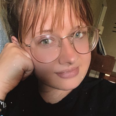 Profile Picture of † Danielle Davenport (@Deedz1) on Twitter